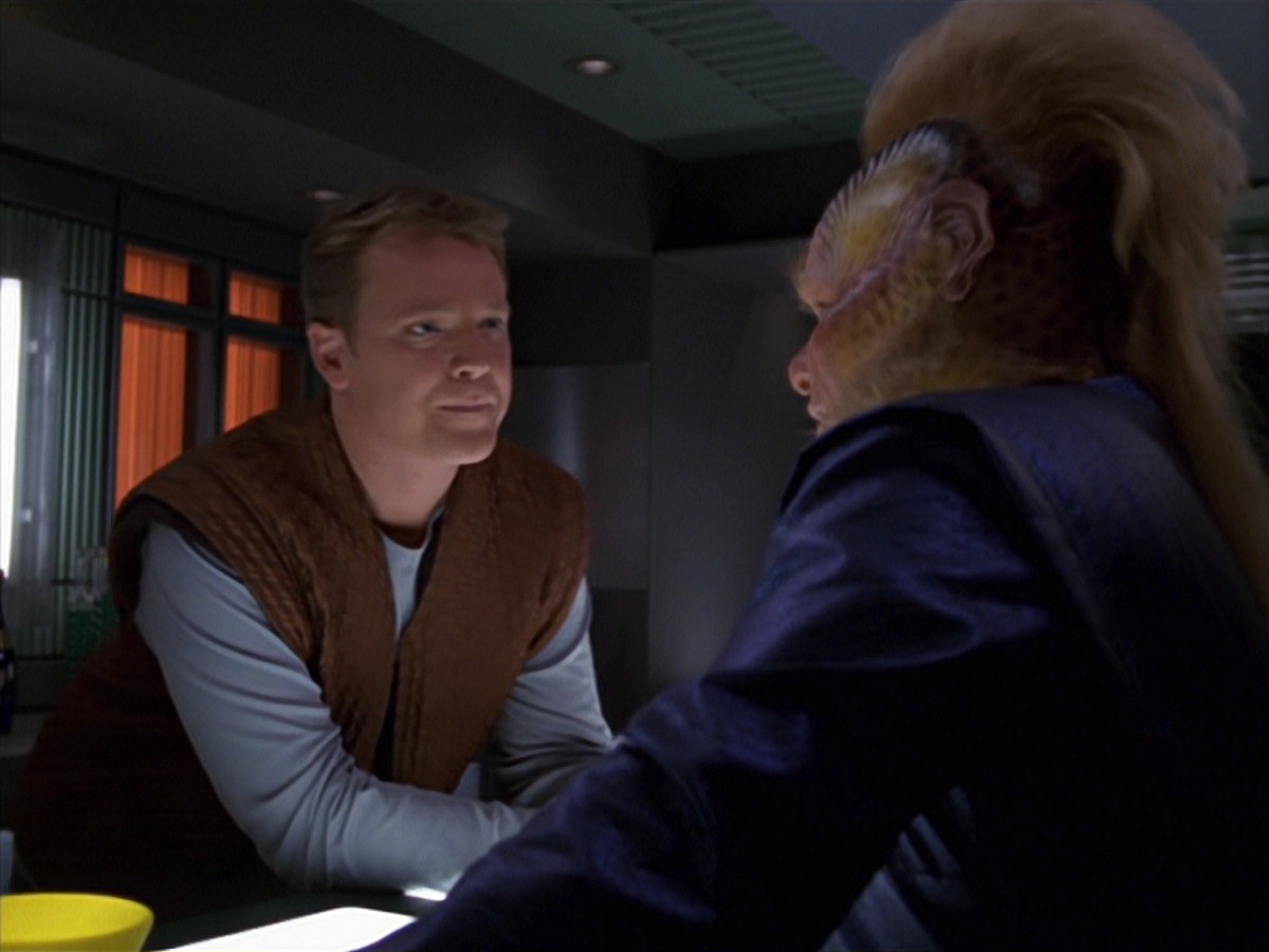 extant_StarTrek_VOY_7x16-WorkforcePart1_3255.jpg