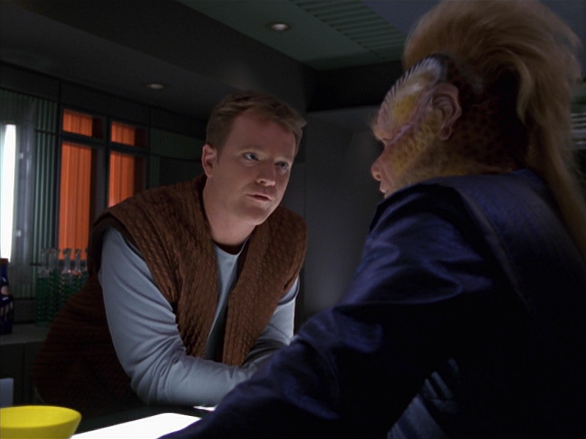 extant_StarTrek_VOY_7x16-WorkforcePart1_3257.jpg