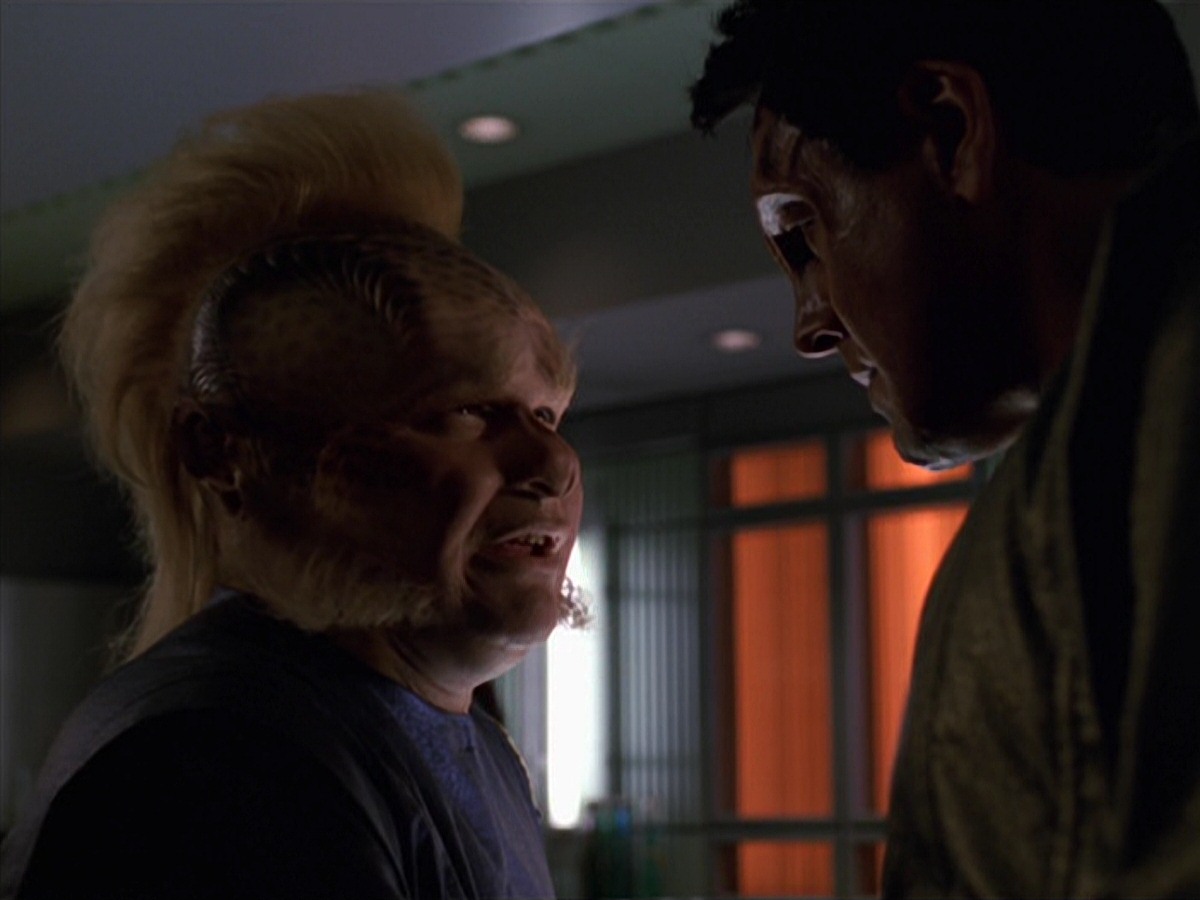 extant_StarTrek_VOY_7x16-WorkforcePart1_3293.jpg