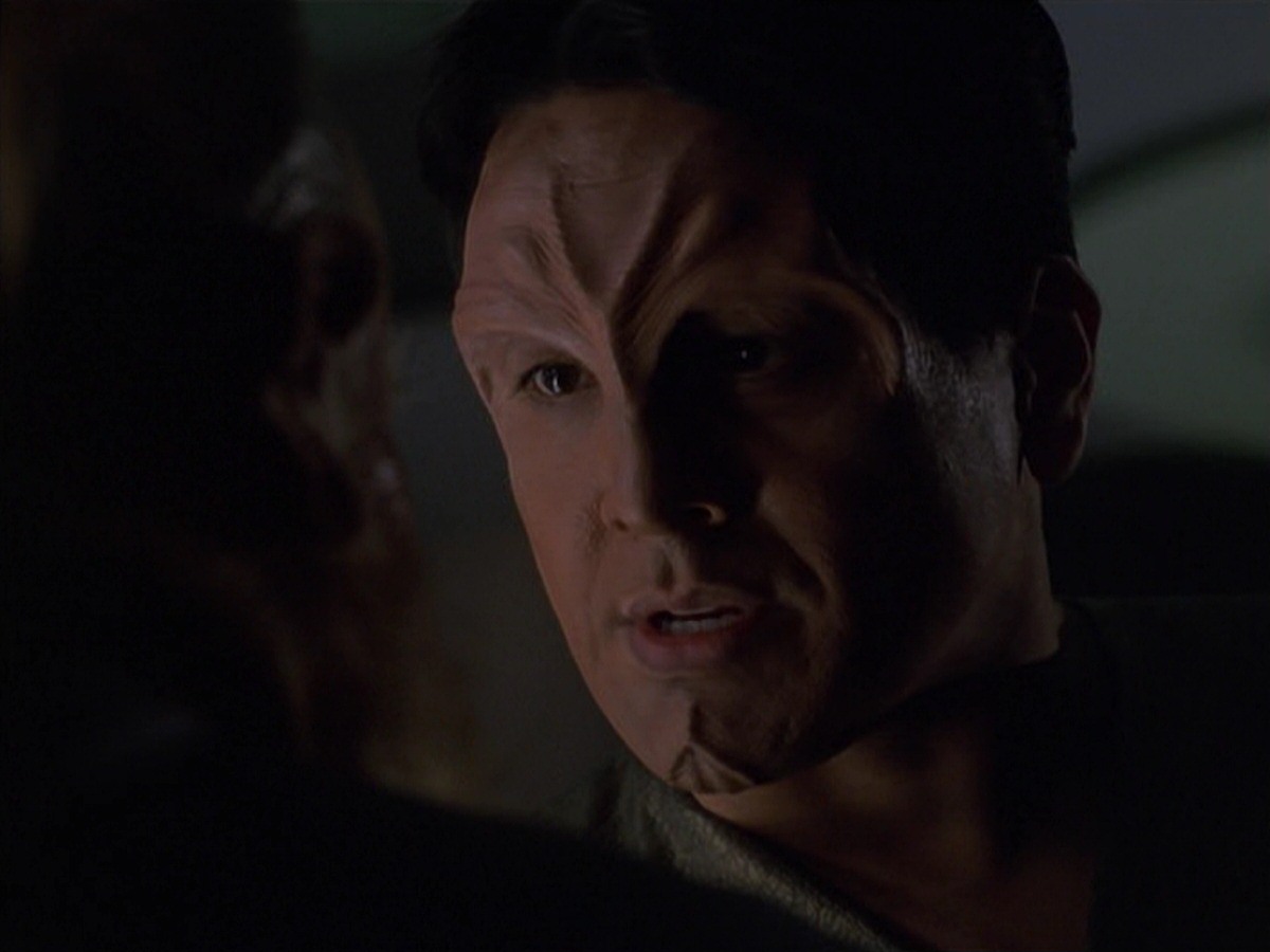 extant_StarTrek_VOY_7x16-WorkforcePart1_3297.jpg