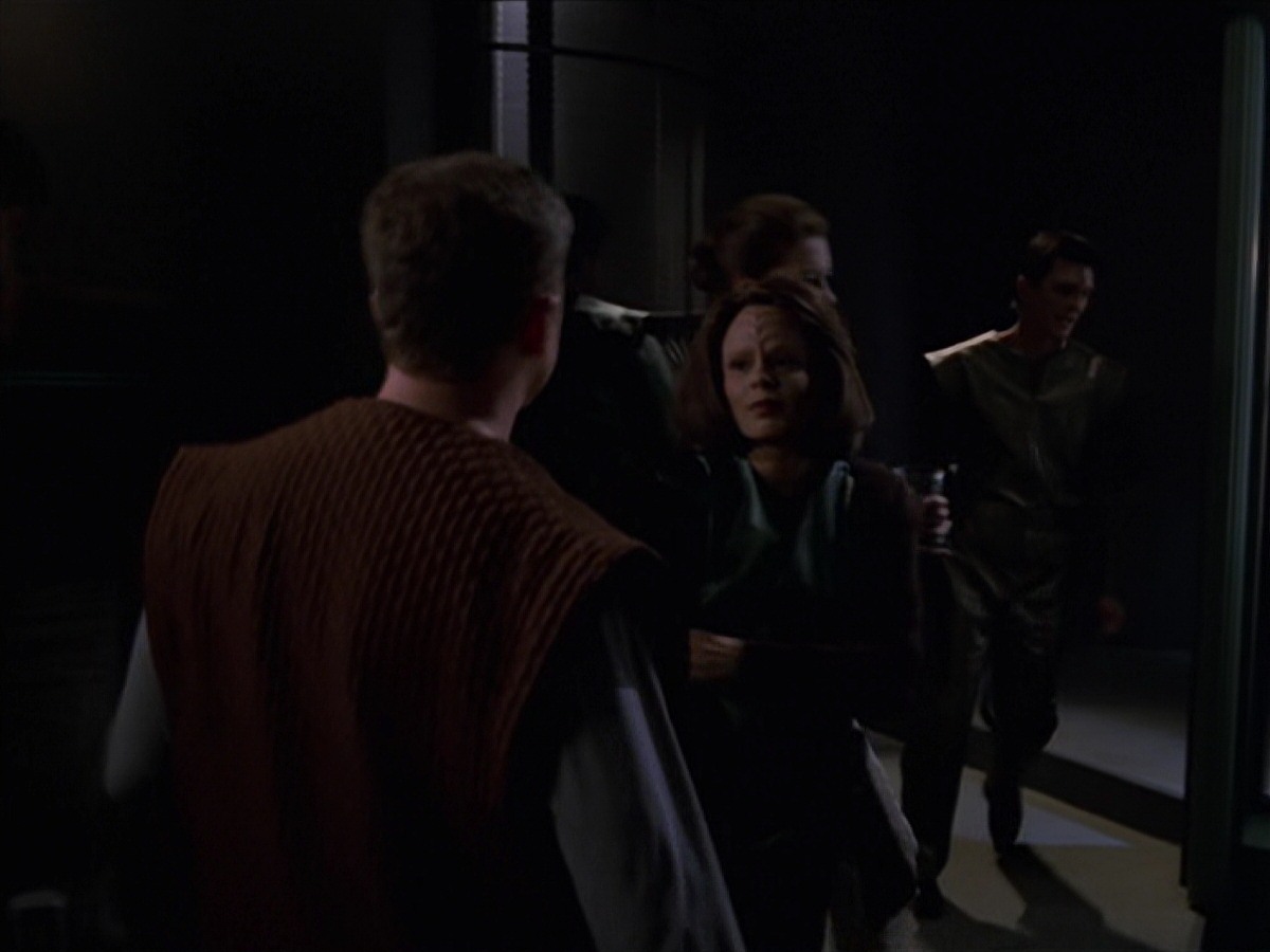 extant_StarTrek_VOY_7x16-WorkforcePart1_3356.jpg
