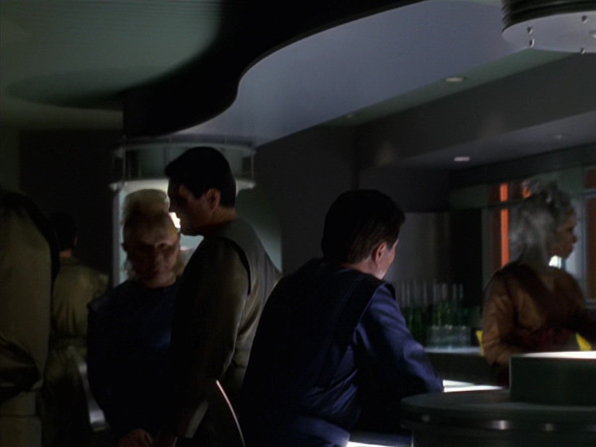 extant_StarTrek_VOY_7x16-WorkforcePart1_3381.jpg