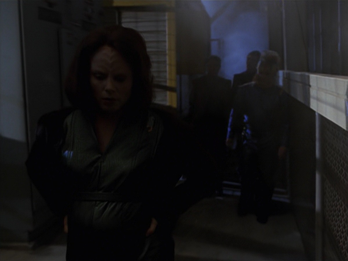 extant_StarTrek_VOY_7x16-WorkforcePart1_3462.jpg