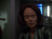extant_StarTrek_VOY_7x16-WorkforcePart1_2037.jpg
