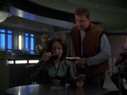 extant_StarTrek_VOY_7x16-WorkforcePart1_2059.jpg