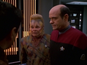 extant_StarTrek_VOY_7x16-WorkforcePart1_2845.jpg