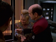 extant_StarTrek_VOY_7x16-WorkforcePart1_2860.jpg
