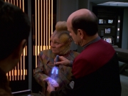 extant_StarTrek_VOY_7x16-WorkforcePart1_2861.jpg