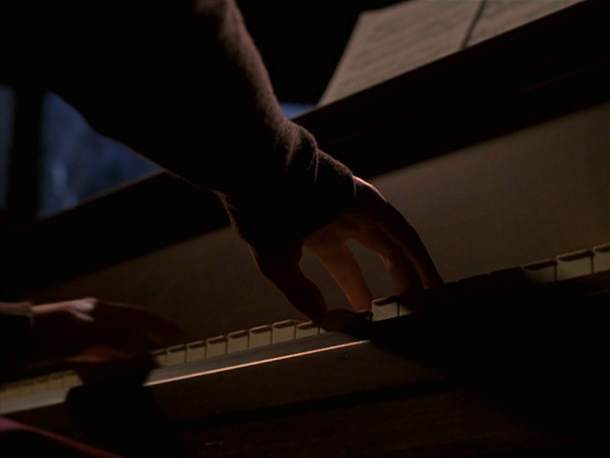 extant_StarTrek_VOY_7x18-HumanError_0034.jpg