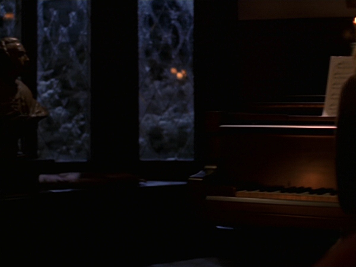extant_StarTrek_VOY_7x18-HumanError_0046.jpg