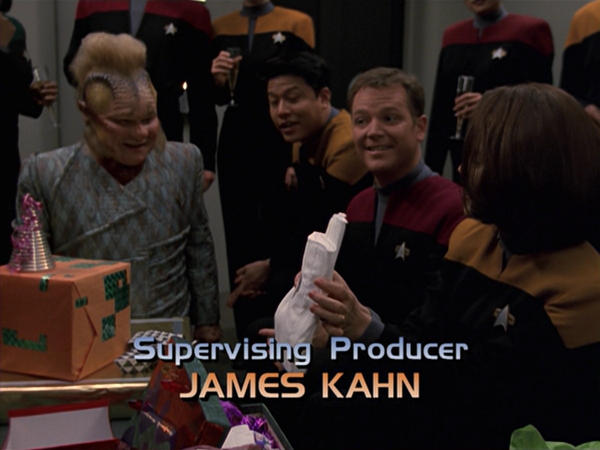 extant_StarTrek_VOY_7x18-HumanError_0276.jpg