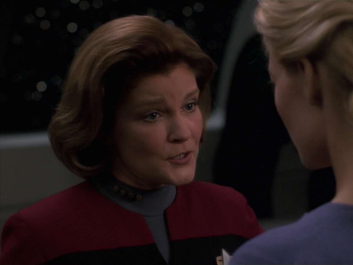 extant_StarTrek_VOY_7x18-HumanError_0319.jpg