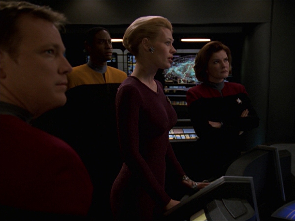 extant_StarTrek_VOY_7x18-HumanError_0455.jpg