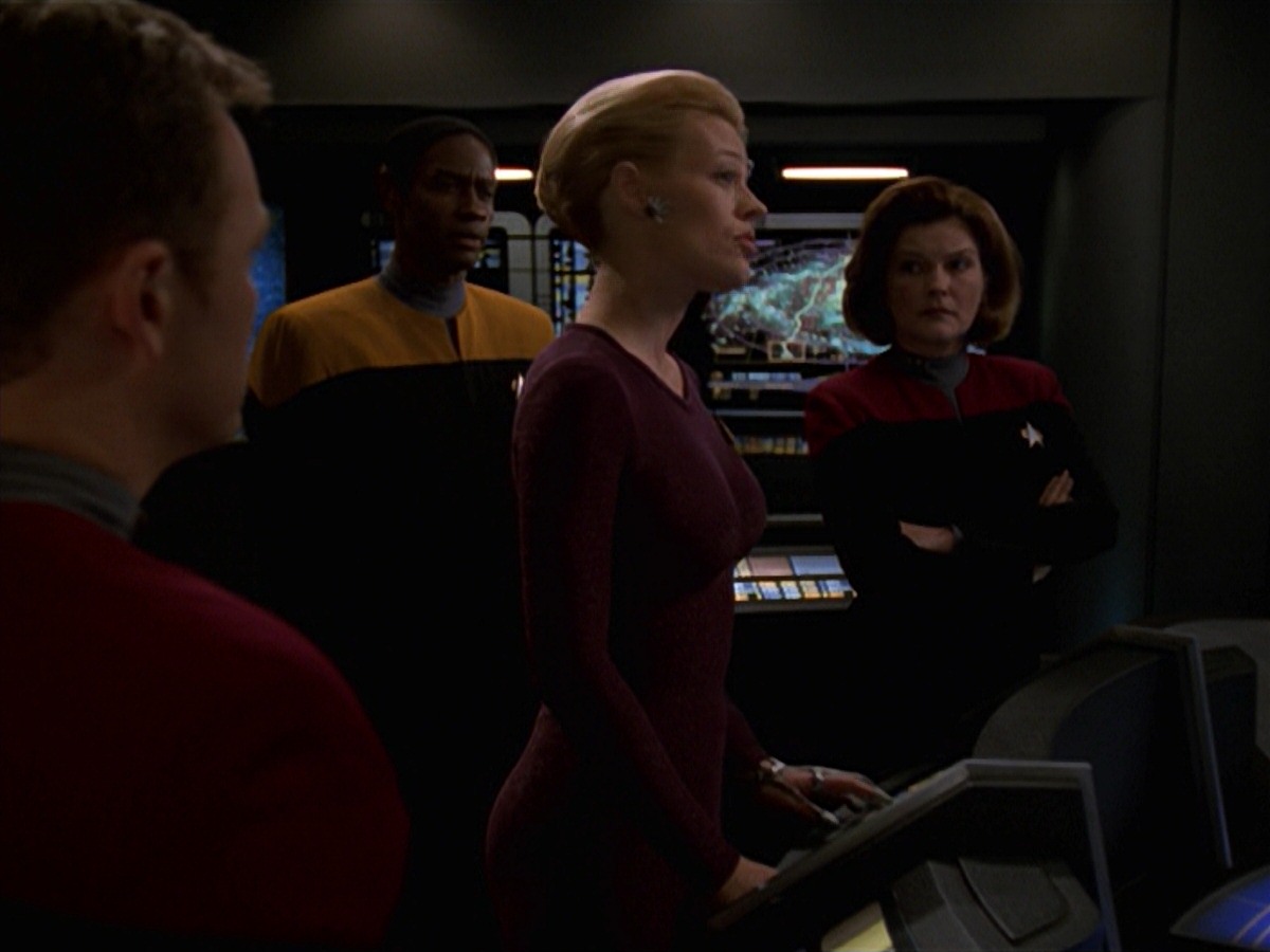 extant_StarTrek_VOY_7x18-HumanError_0458.jpg