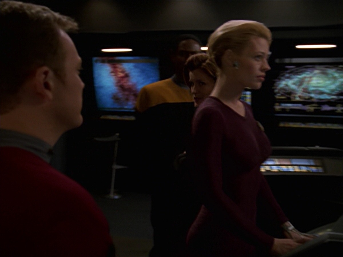 extant_StarTrek_VOY_7x18-HumanError_0469.jpg