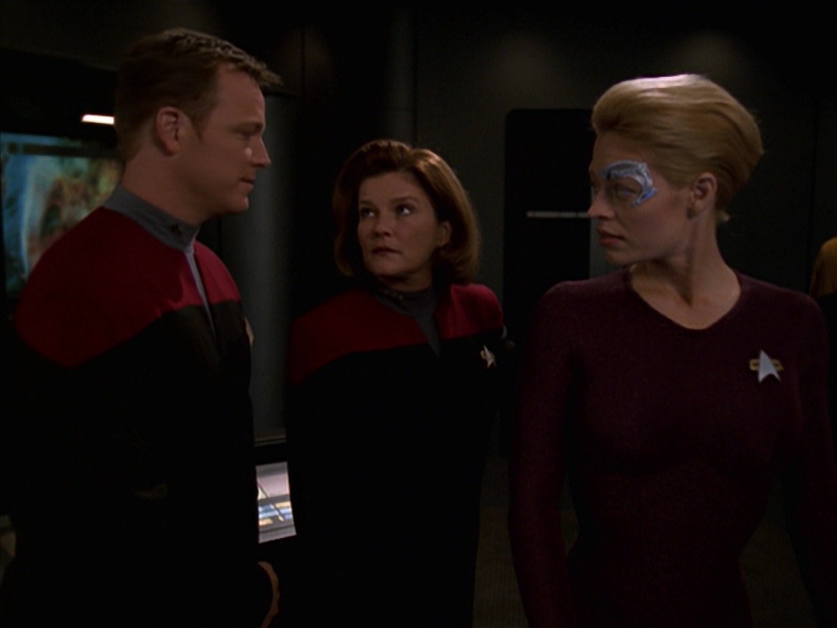 extant_StarTrek_VOY_7x18-HumanError_0495.jpg