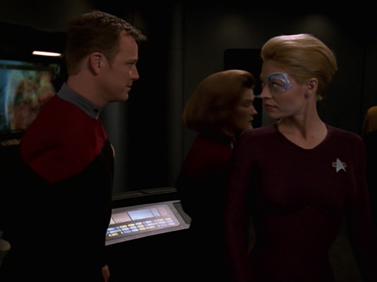 extant_StarTrek_VOY_7x18-HumanError_0496.jpg