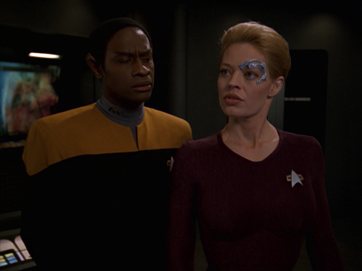 extant_StarTrek_VOY_7x18-HumanError_0517.jpg