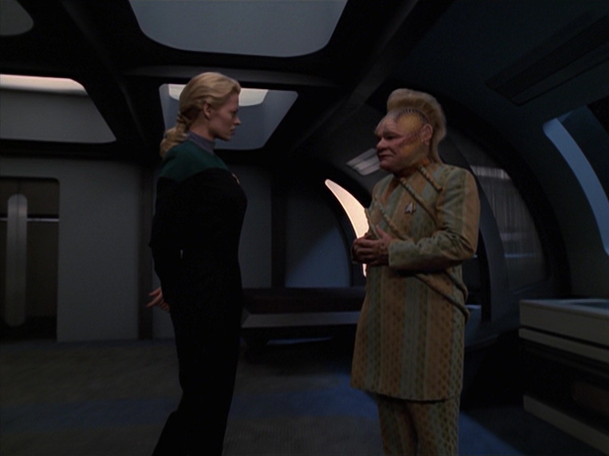 extant_StarTrek_VOY_7x18-HumanError_0553.jpg