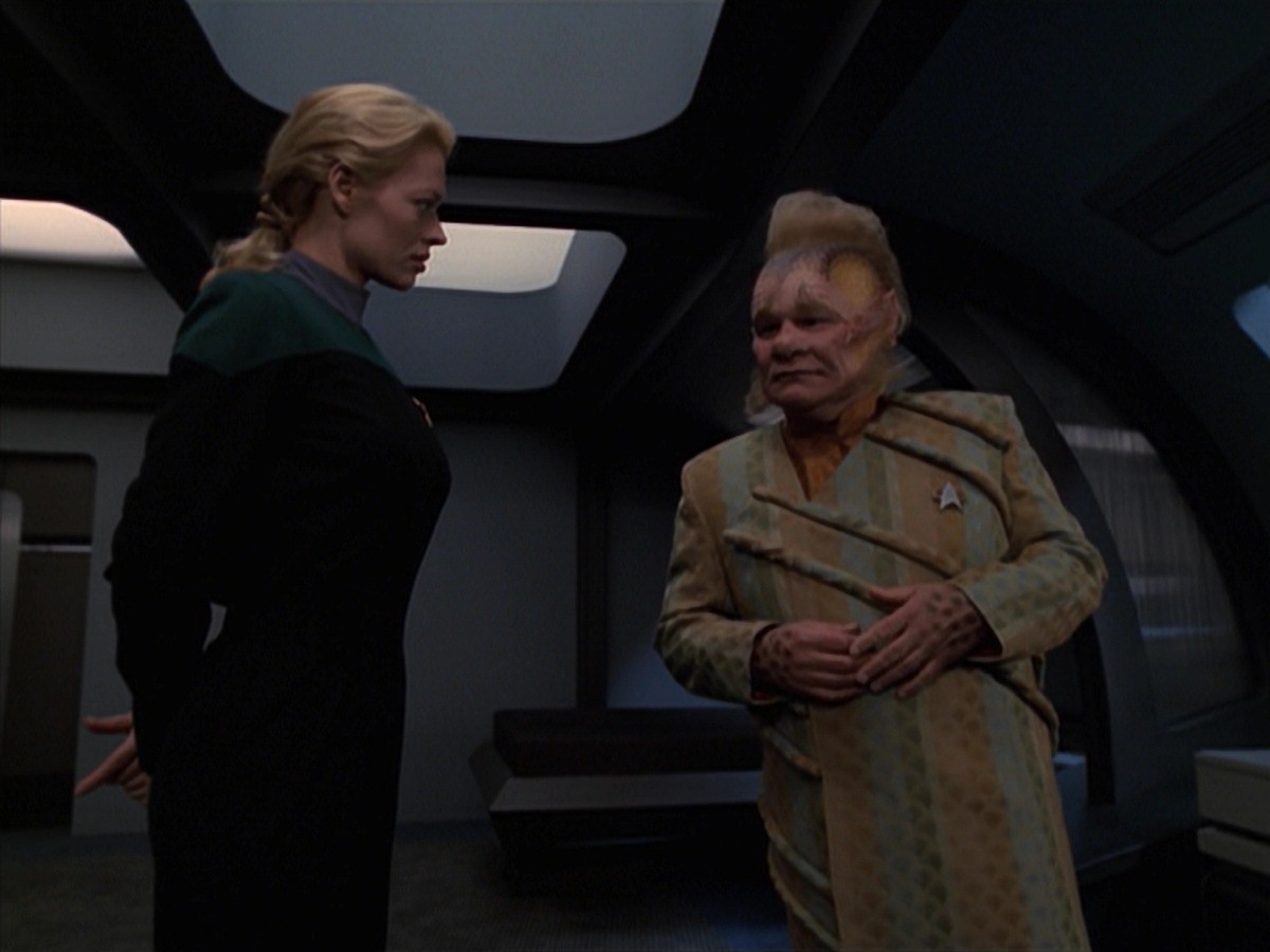 extant_StarTrek_VOY_7x18-HumanError_0557.jpg