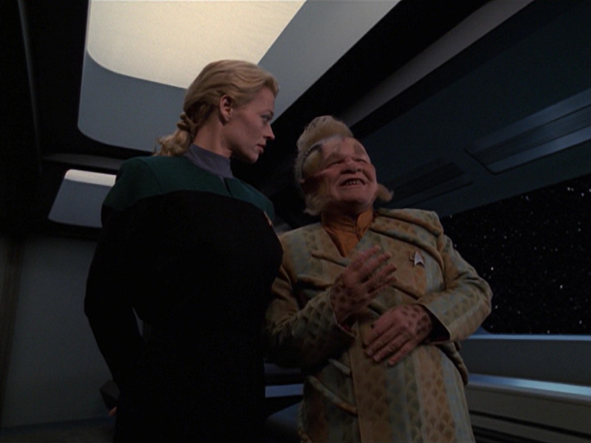 extant_StarTrek_VOY_7x18-HumanError_0623.jpg