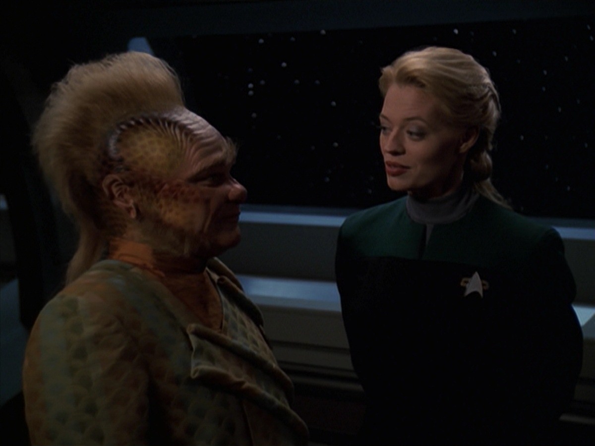 extant_StarTrek_VOY_7x18-HumanError_0677.jpg