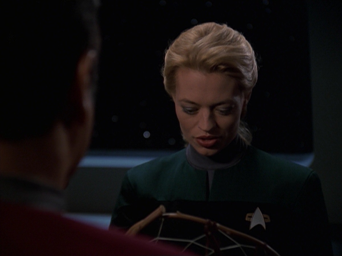 extant_StarTrek_VOY_7x18-HumanError_0694.jpg