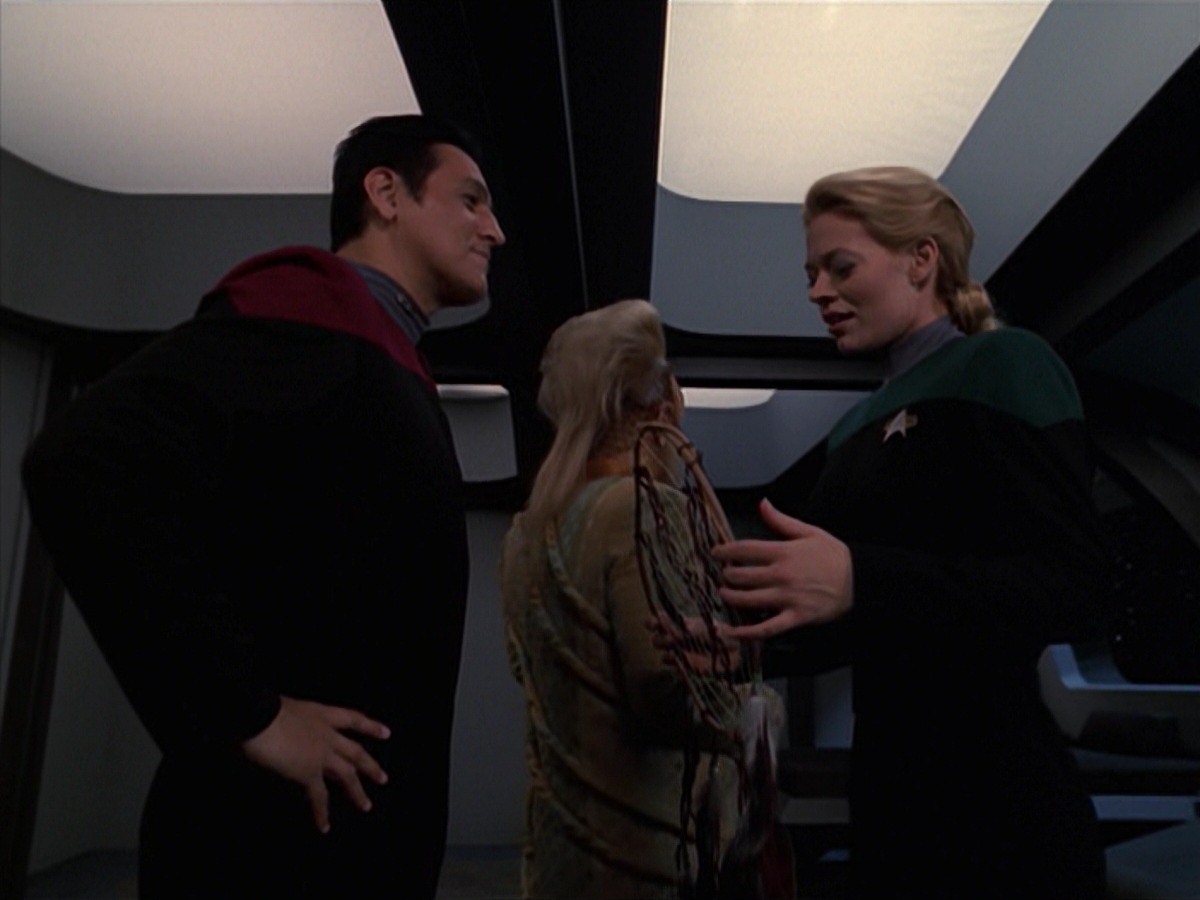extant_StarTrek_VOY_7x18-HumanError_0700.jpg