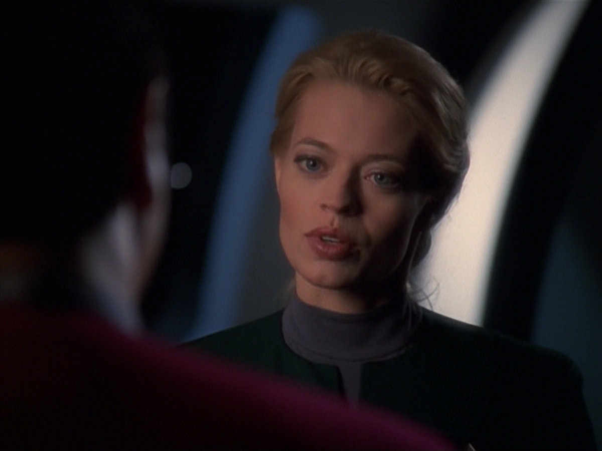 extant_StarTrek_VOY_7x18-HumanError_0815.jpg