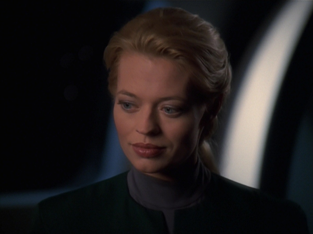 extant_StarTrek_VOY_7x18-HumanError_0840.jpg