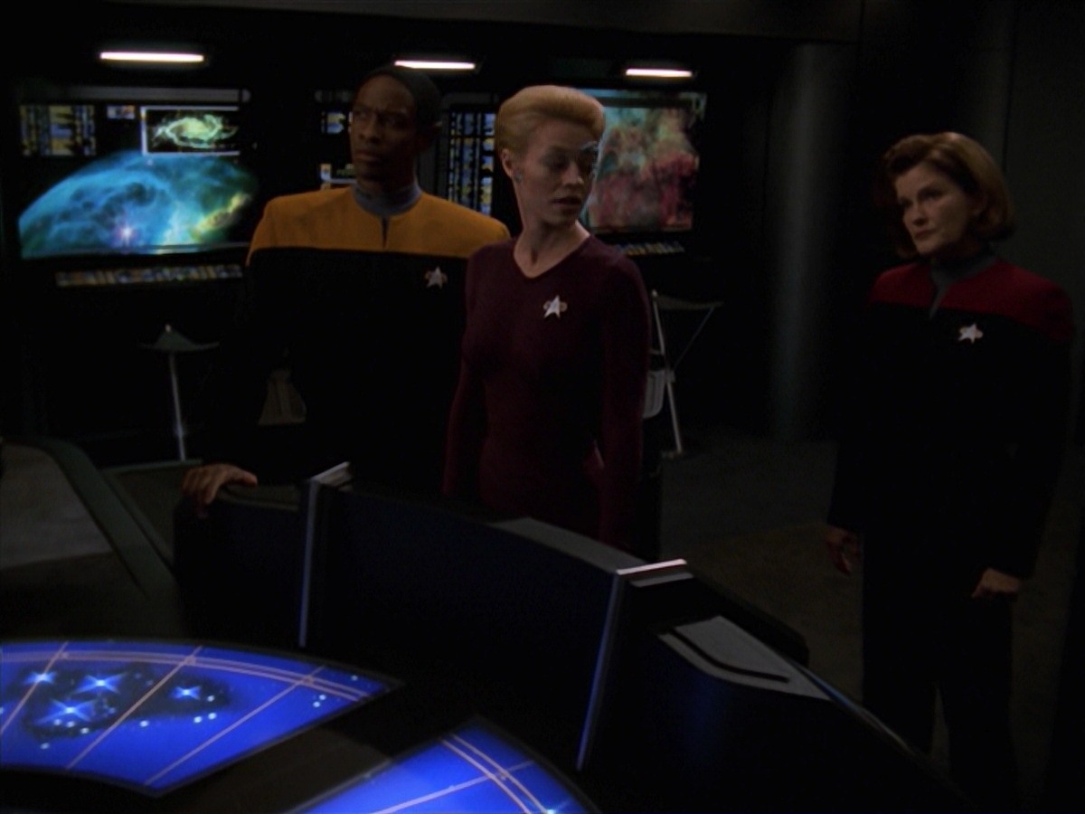 extant_StarTrek_VOY_7x18-HumanError_1076.jpg