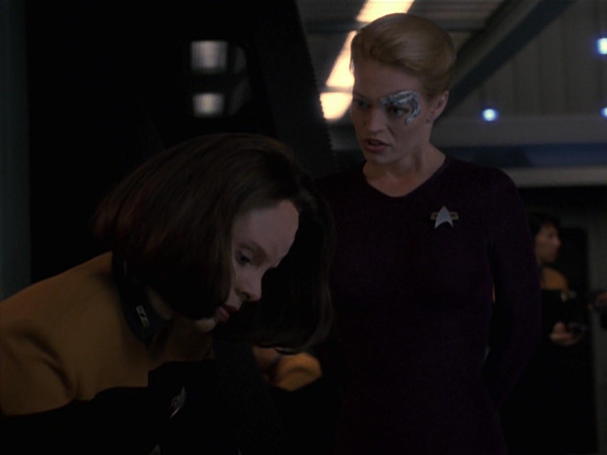 extant_StarTrek_VOY_7x18-HumanError_1285.jpg