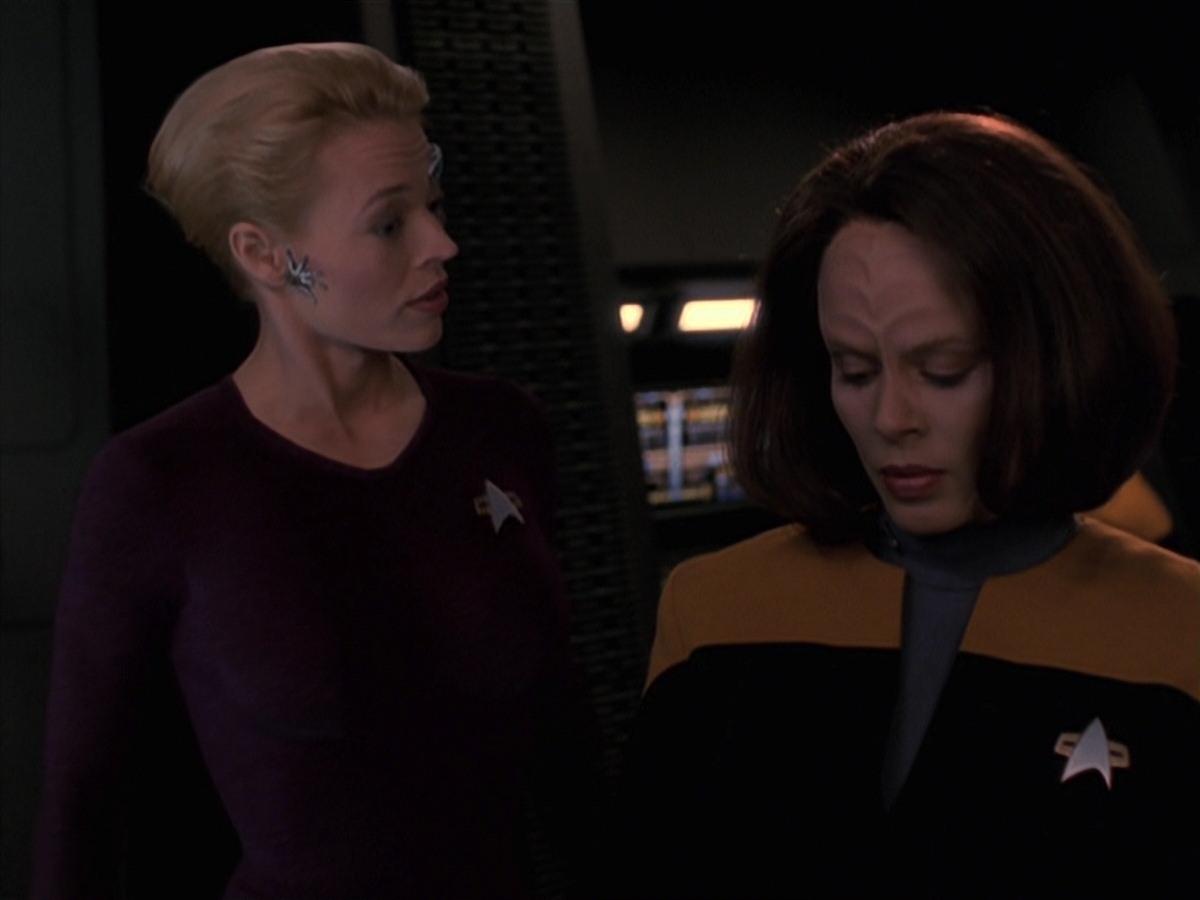 extant_StarTrek_VOY_7x18-HumanError_1296.jpg
