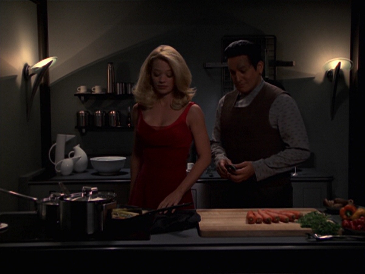 extant_StarTrek_VOY_7x18-HumanError_1432.jpg
