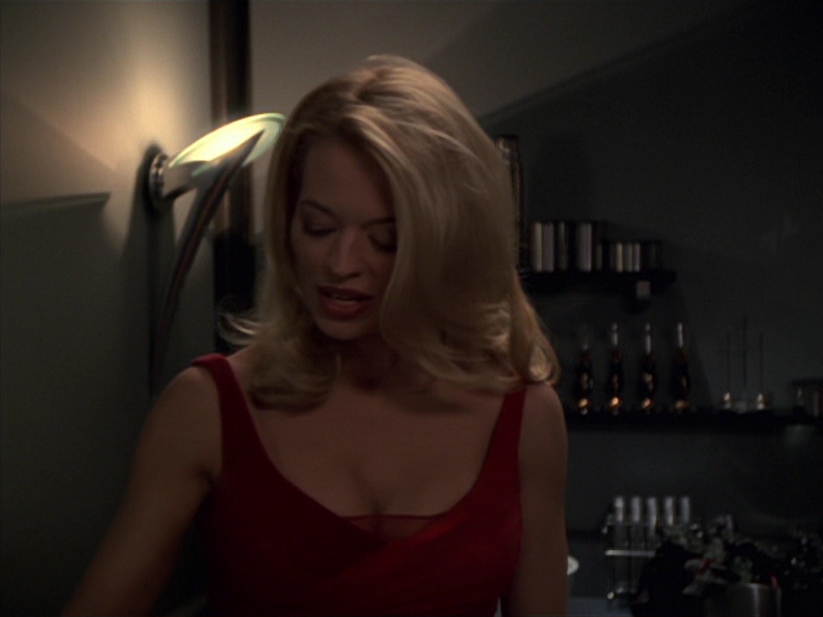 extant_StarTrek_VOY_7x18-HumanError_1523.jpg