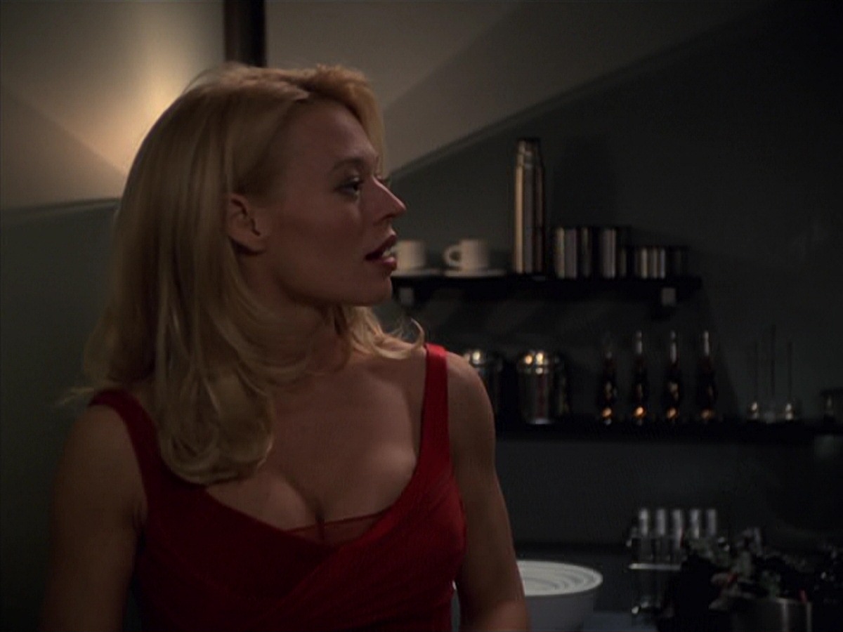 extant_StarTrek_VOY_7x18-HumanError_1528.jpg