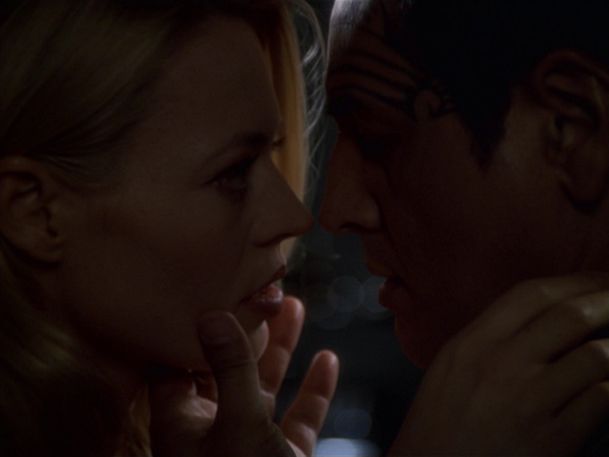 extant_StarTrek_VOY_7x18-HumanError_1684.jpg