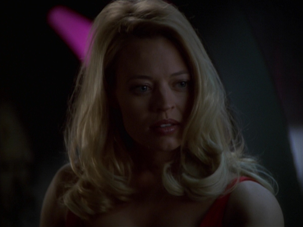 extant_StarTrek_VOY_7x18-HumanError_1821.jpg