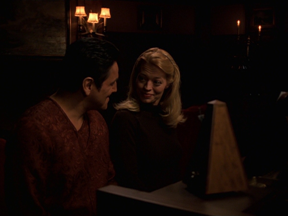 extant_StarTrek_VOY_7x18-HumanError_2009.jpg