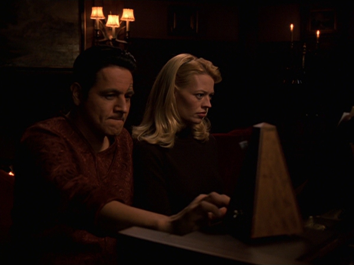 extant_StarTrek_VOY_7x18-HumanError_2054.jpg