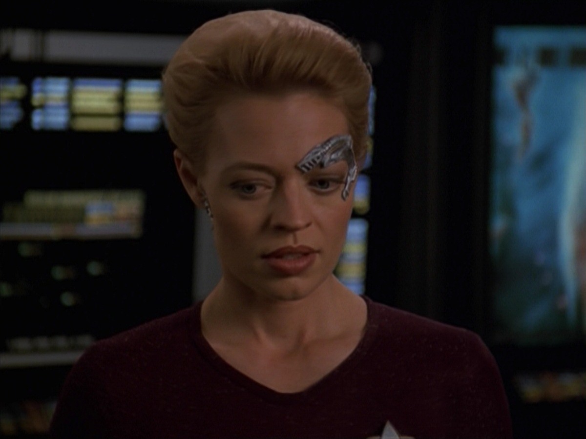 extant_StarTrek_VOY_7x18-HumanError_2566.jpg