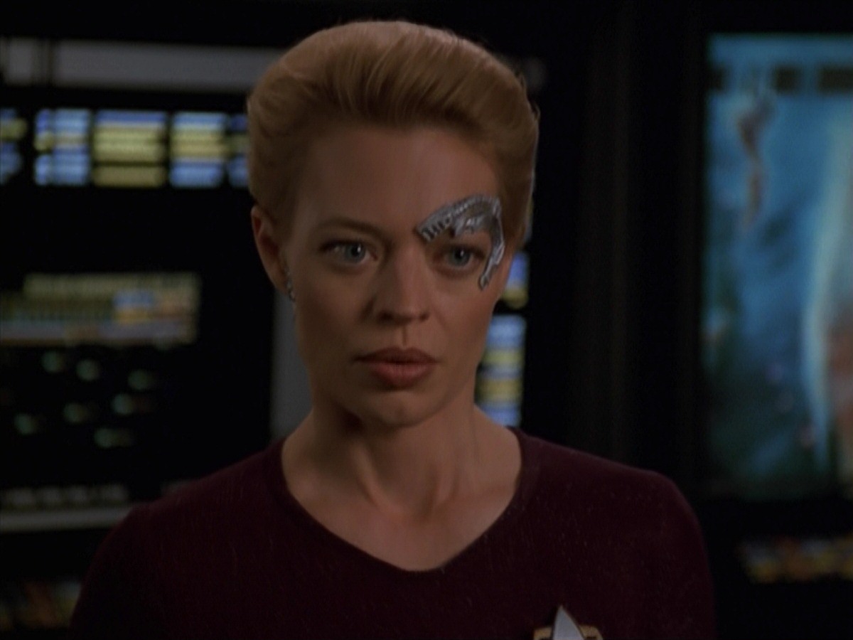 extant_StarTrek_VOY_7x18-HumanError_2568.jpg