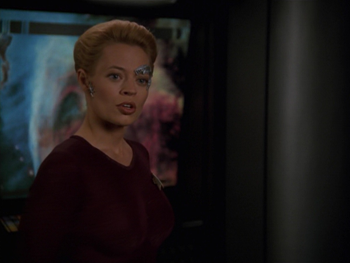 extant_StarTrek_VOY_7x18-HumanError_2574.jpg