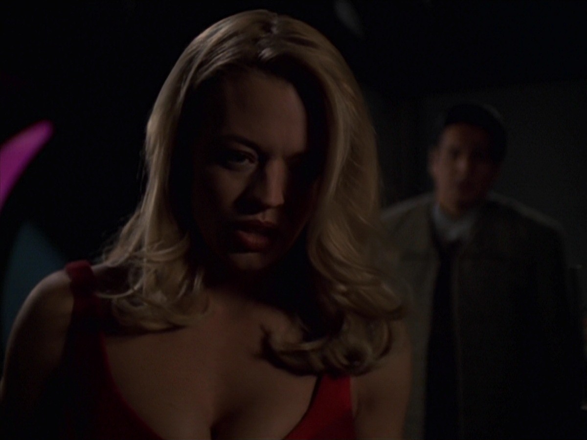 extant_StarTrek_VOY_7x18-HumanError_2818.jpg