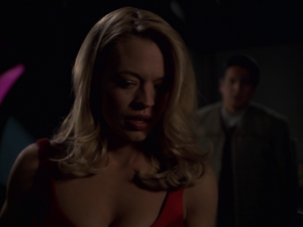 extant_StarTrek_VOY_7x18-HumanError_2819.jpg