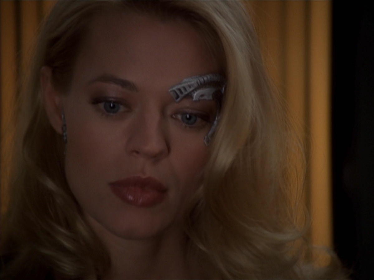 extant_StarTrek_VOY_7x18-HumanError_3028.jpg