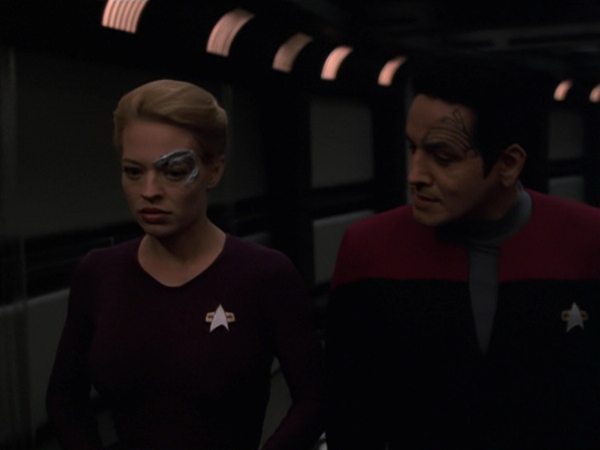 extant_StarTrek_VOY_7x18-HumanError_3599.jpg
