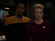 extant_StarTrek_VOY_7x18-HumanError_0512.jpg