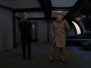 extant_StarTrek_VOY_7x18-HumanError_0537.jpg