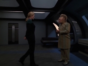 extant_StarTrek_VOY_7x18-HumanError_0551.jpg